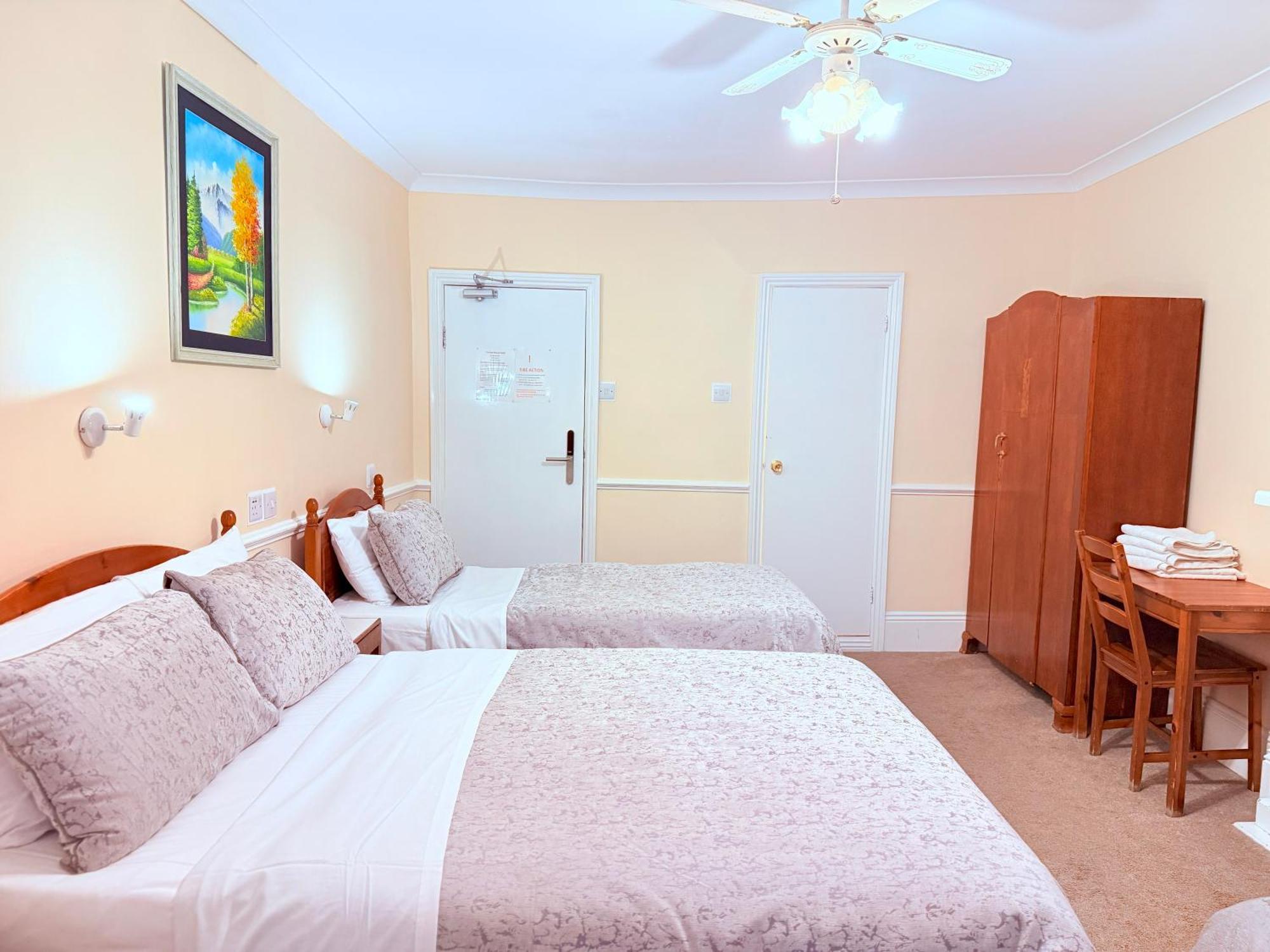 Europa House Hotel, London Paddington Екстер'єр фото