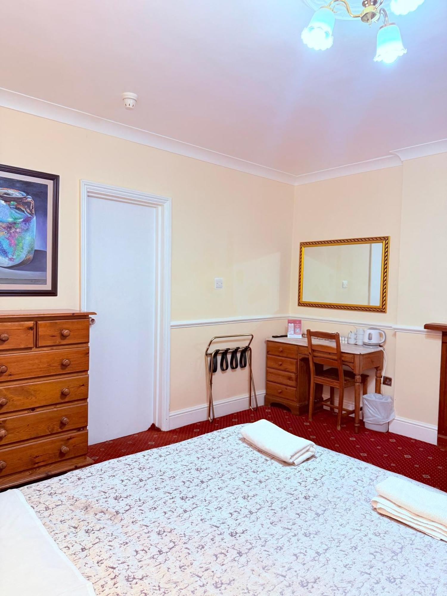 Europa House Hotel, London Paddington Екстер'єр фото