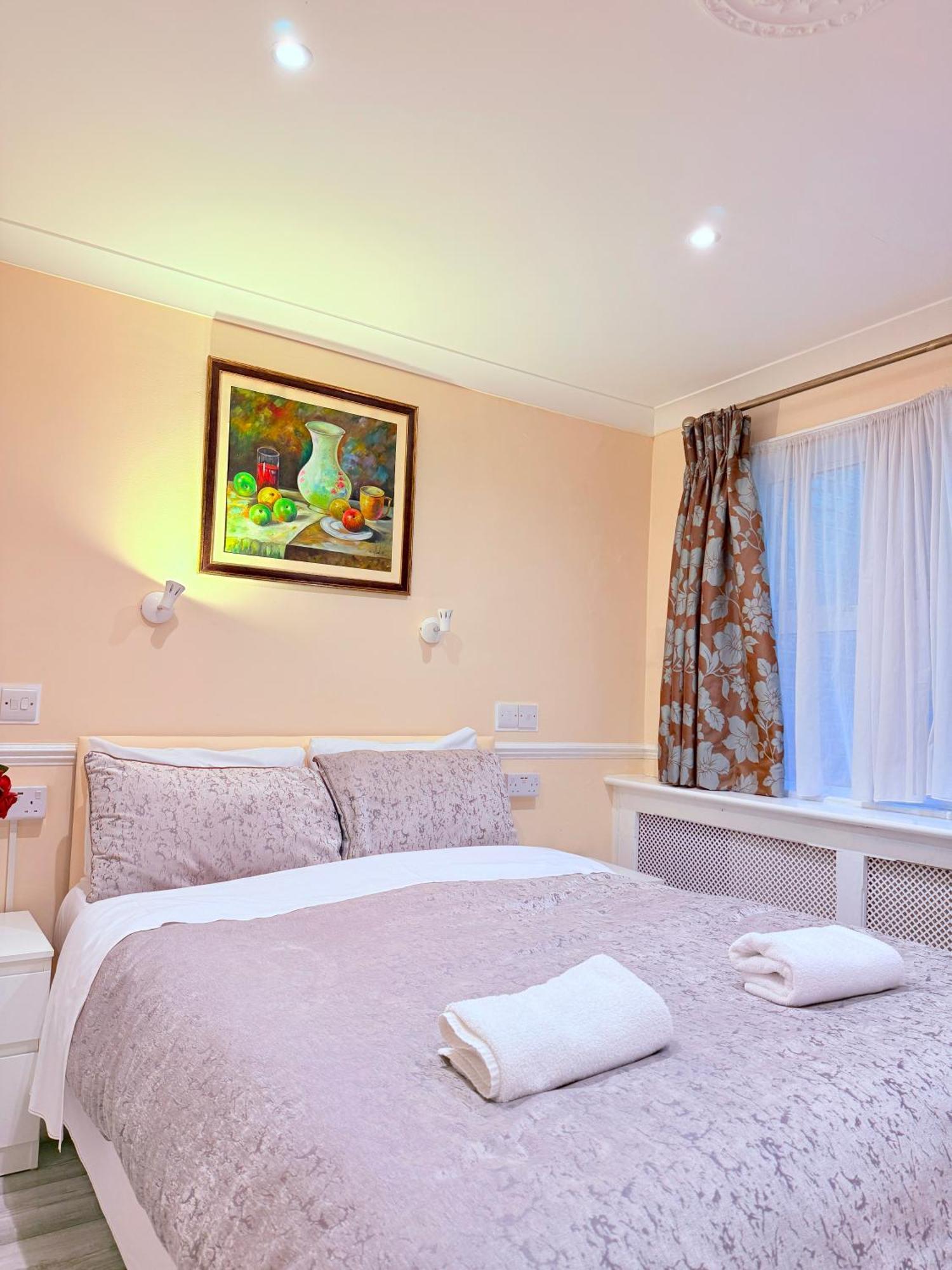 Europa House Hotel, London Paddington Екстер'єр фото