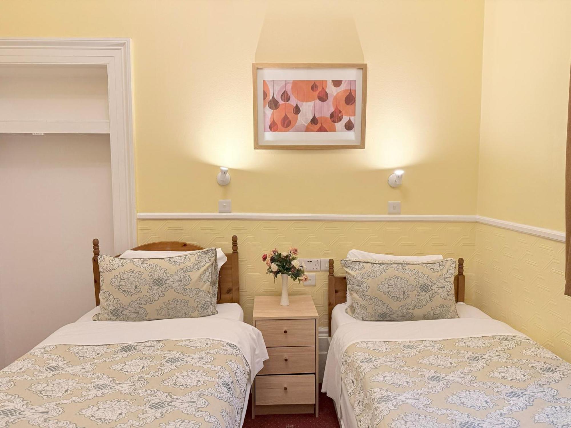 Europa House Hotel, London Paddington Екстер'єр фото