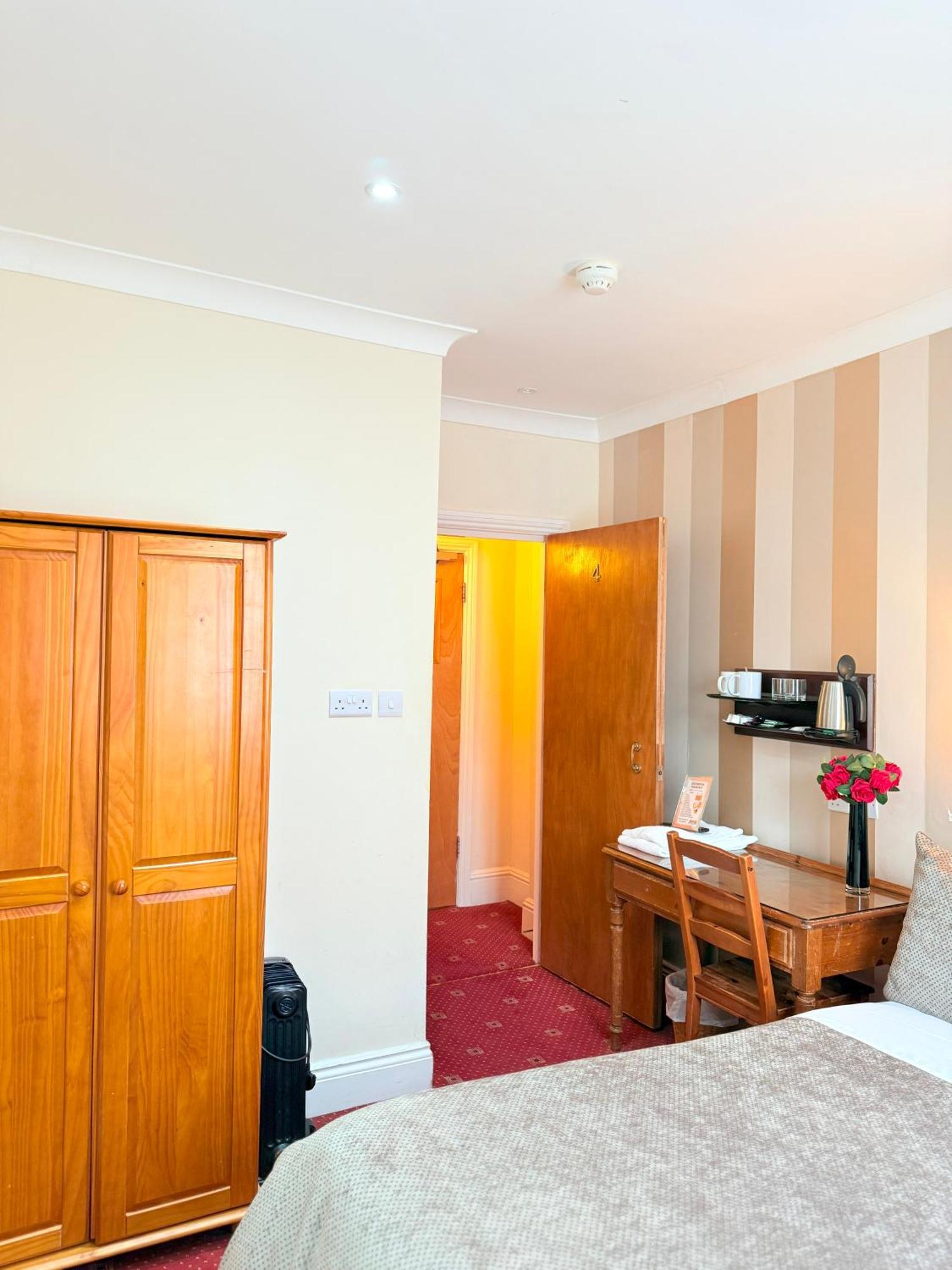 Europa House Hotel, London Paddington Екстер'єр фото