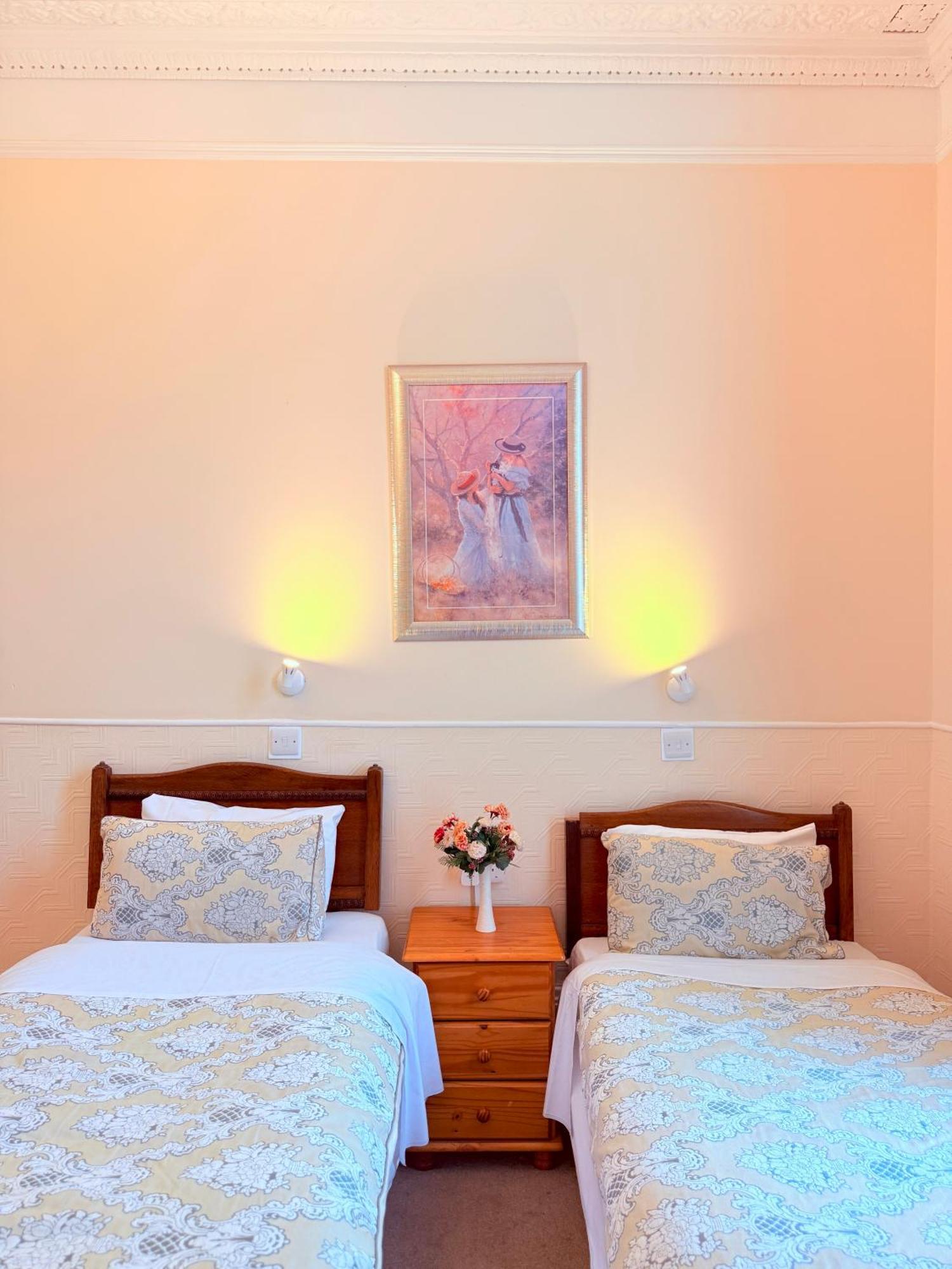 Europa House Hotel, London Paddington Екстер'єр фото