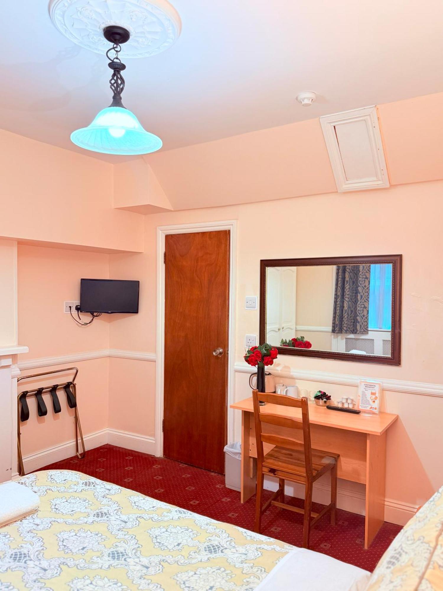 Europa House Hotel, London Paddington Екстер'єр фото